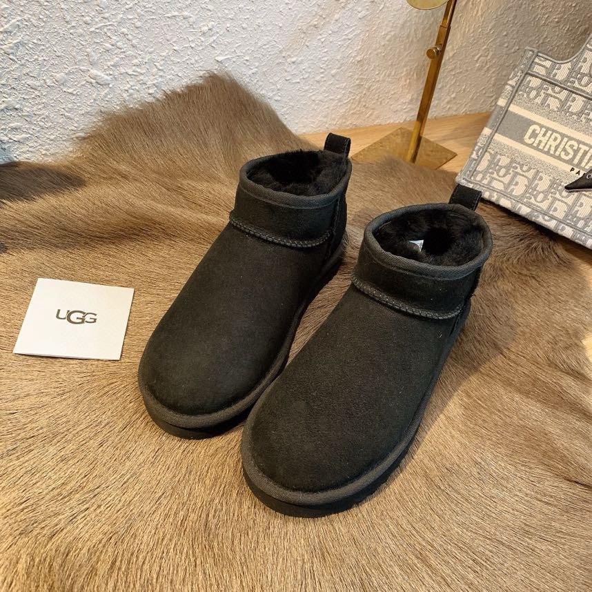 UGG Classic Ultra mini