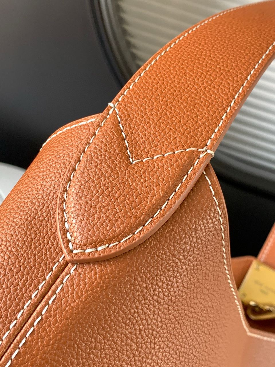 Louis Vuitton Low Key Hobo MM