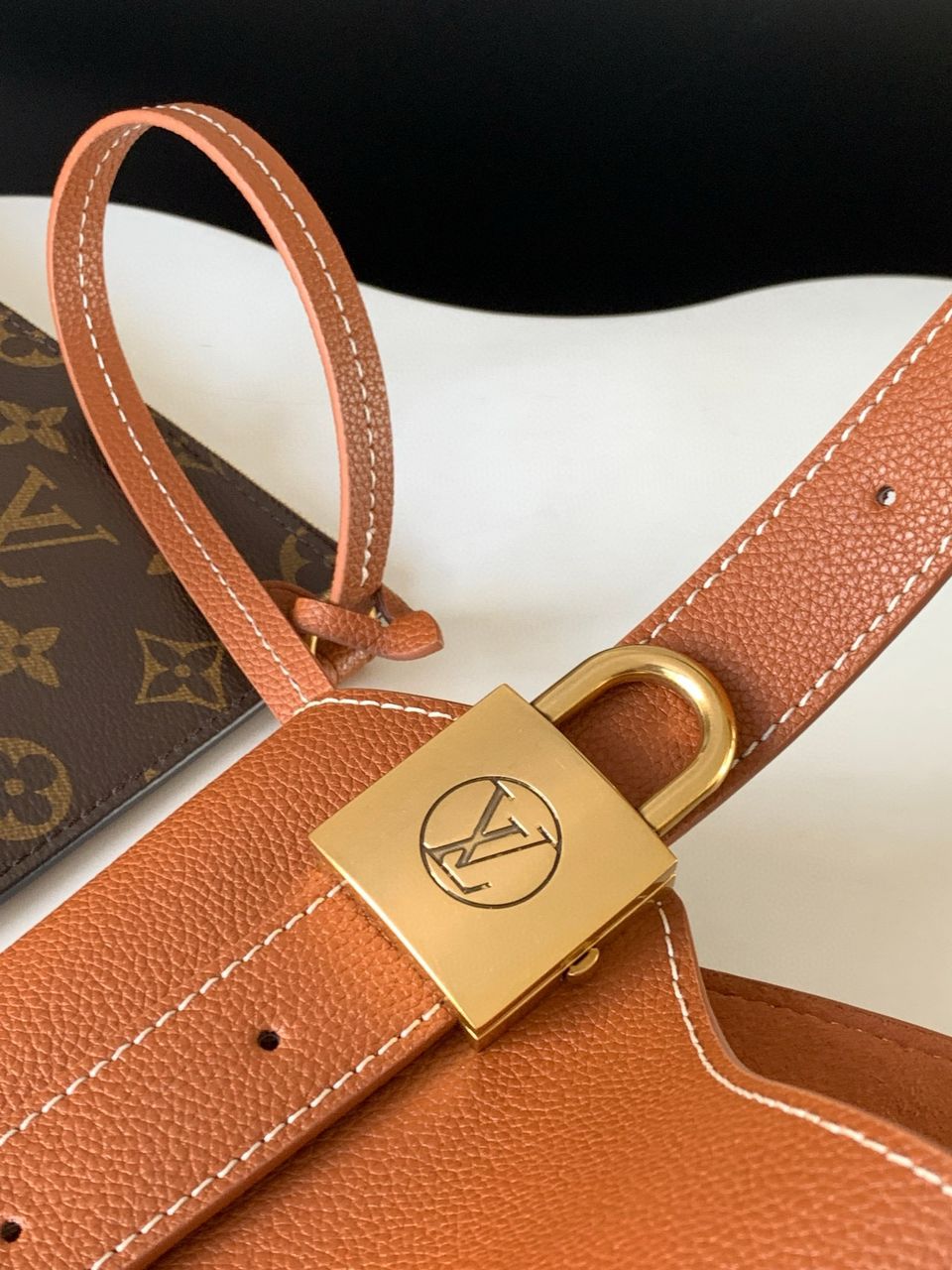 Louis Vuitton Low Key Hobo MM