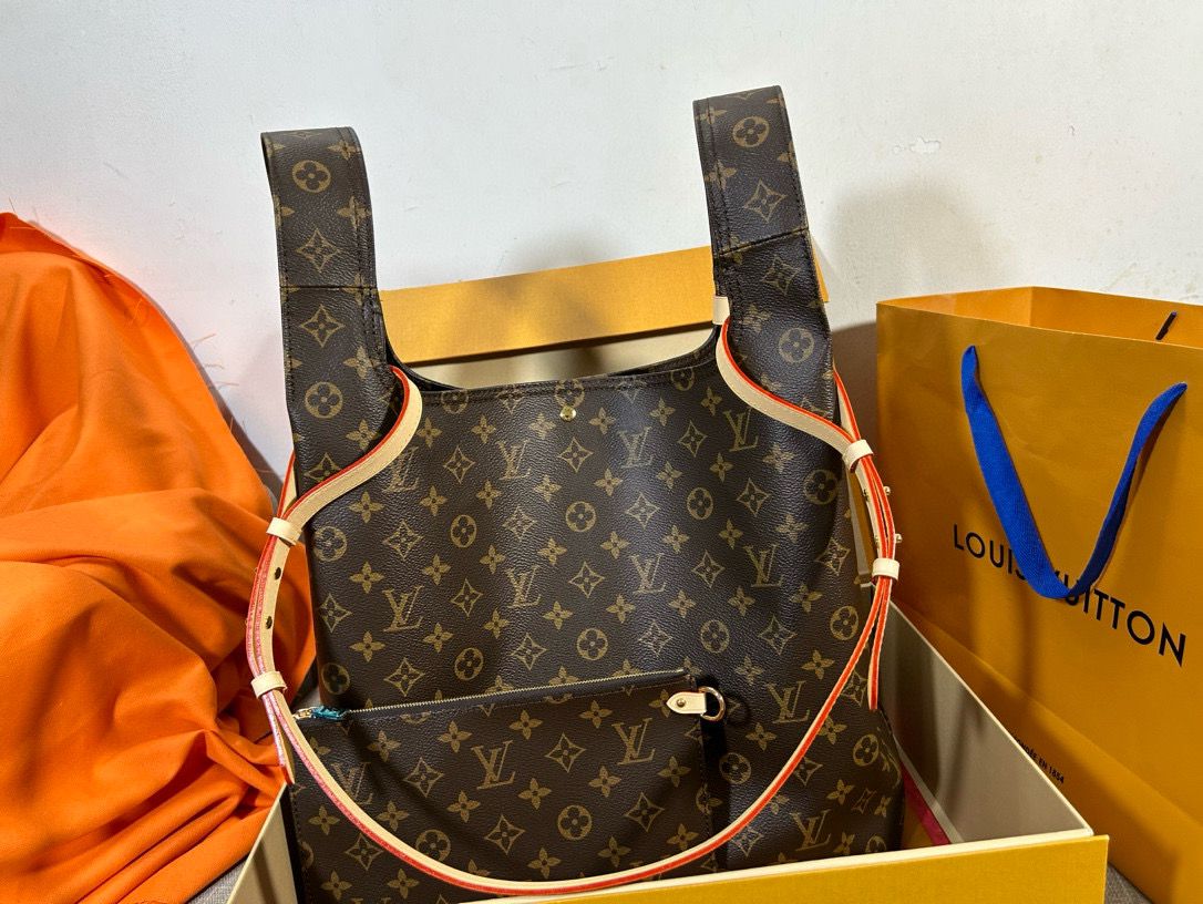 Louis Vuitton Atlantis GM Monogram