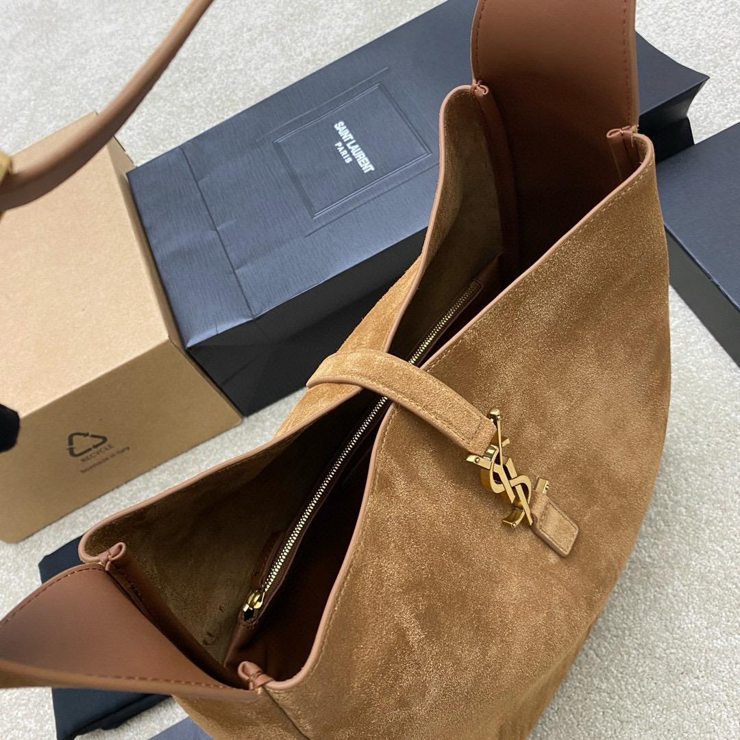 YSL LE 5 À 7 supple Large Suede