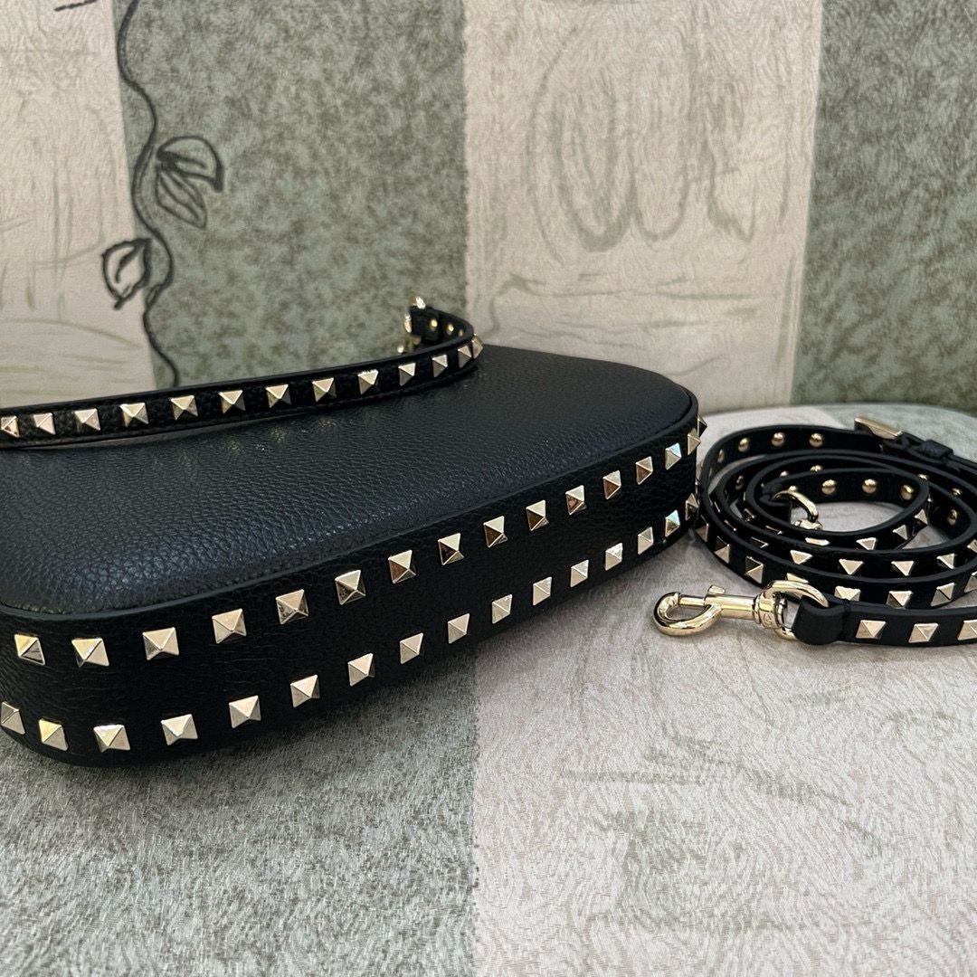 Valentino Rockstud Hobo bag