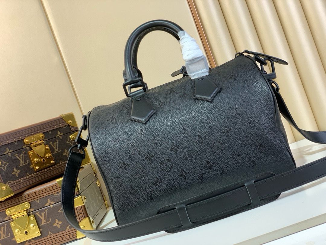 Louis Vuitton Speedy P9 Bandoulière 30 calfskin Monogram