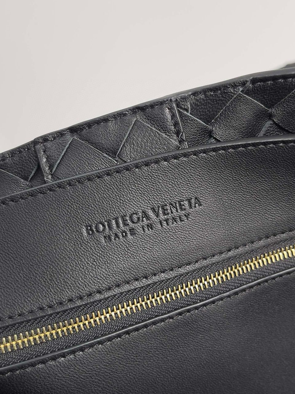 Bottega Veneta Andiamo Large Tote bag