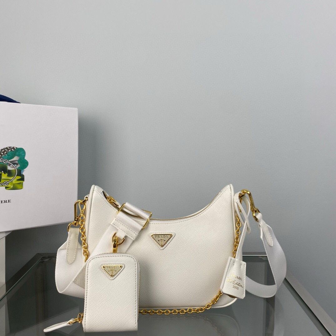 Prada Re-Edition 2005 Saffiano leather bag