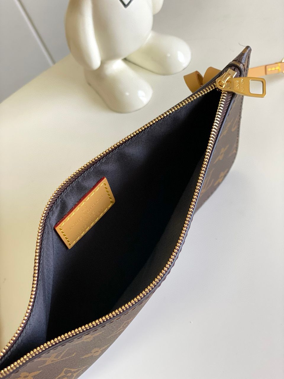 Louis Vuitton Summer Shopper Tote MM