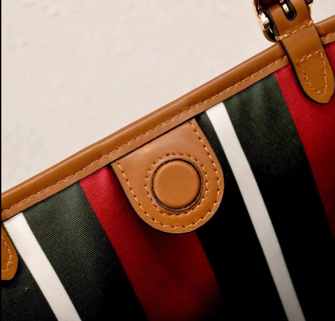 Gucci Large Emblem Tote bag
