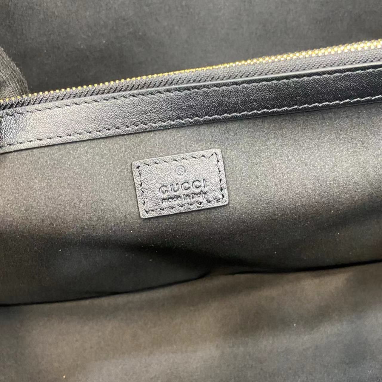 Gucci GG Emblem leather large tote bag