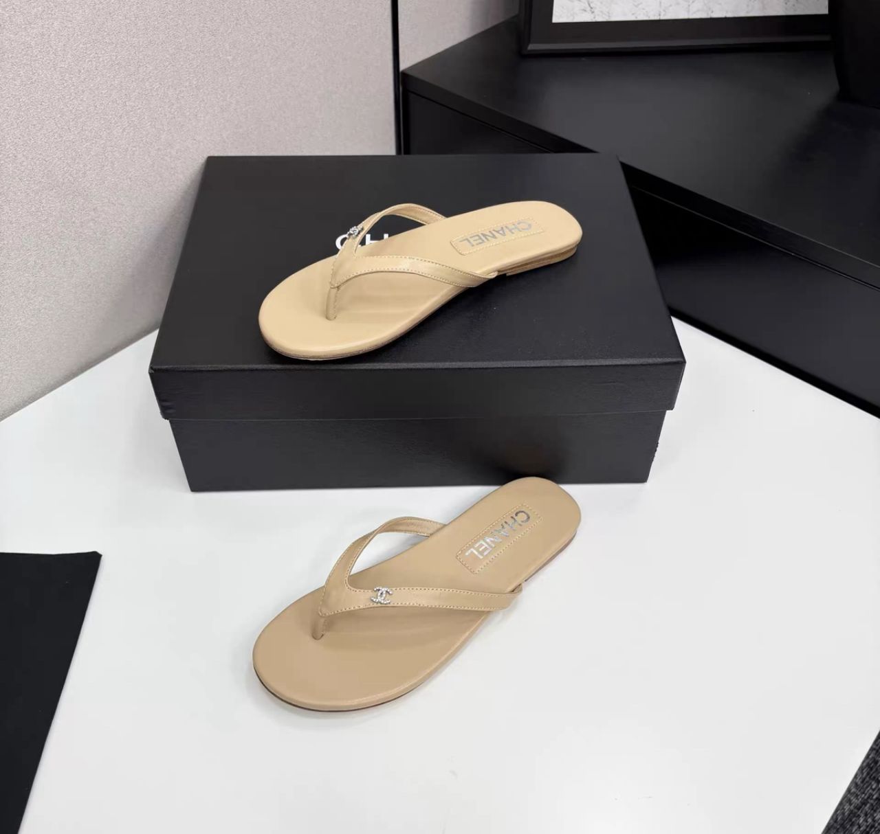 Chanel Slides