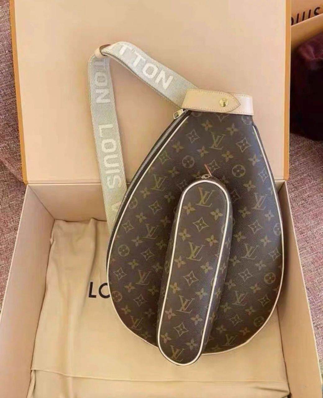 Louis Vuitton Suzanne Etui Racket Pouch