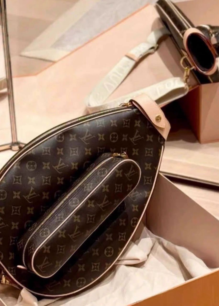 Louis Vuitton Suzanne Etui Racket Pouch