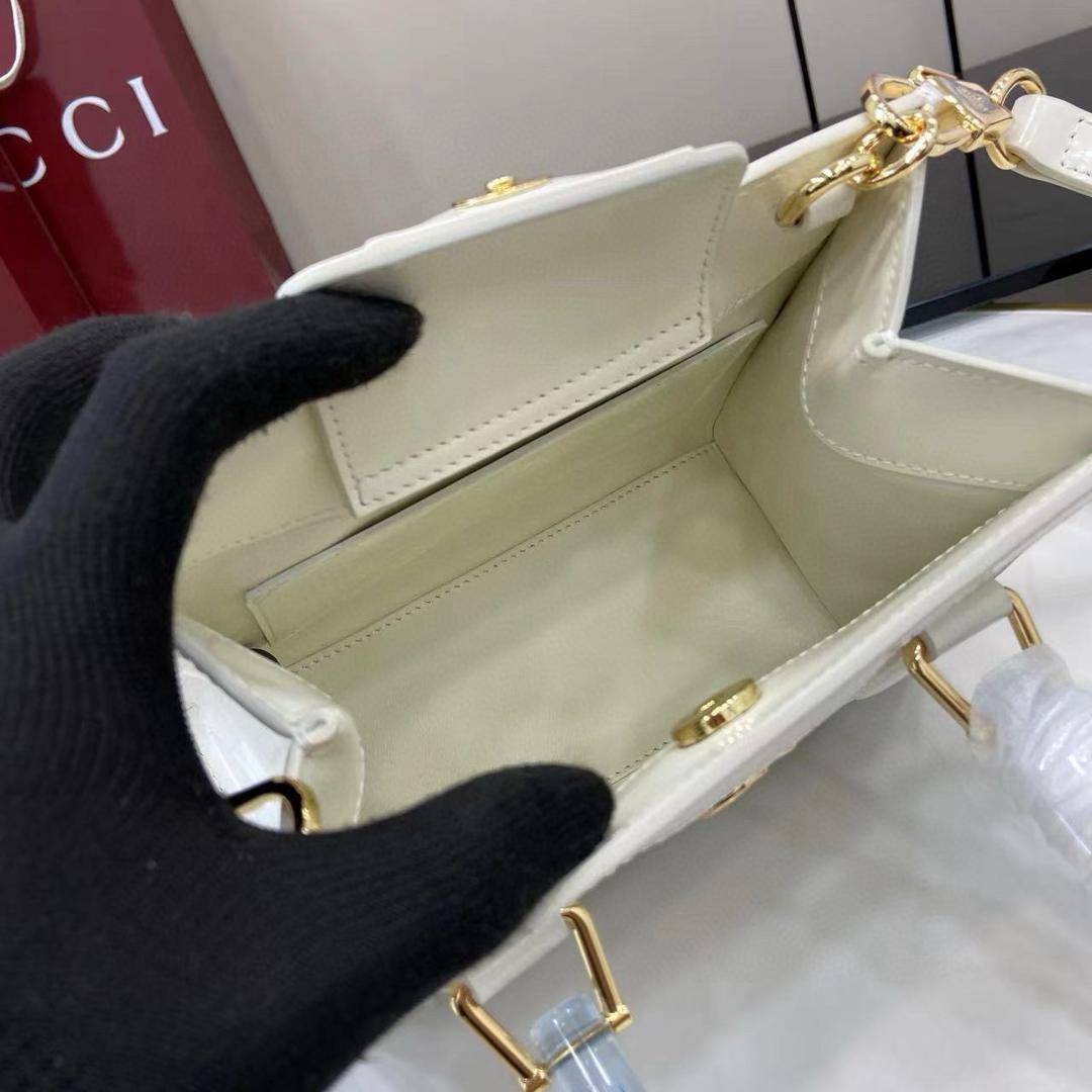 Gucci Diana small tote bag