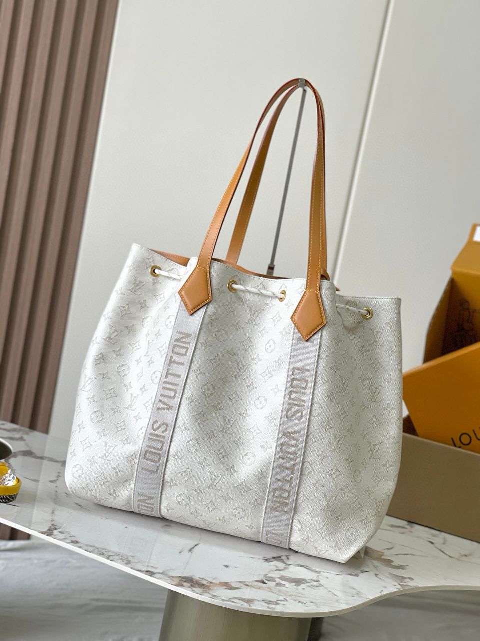 Louis Vuitton Marina Tote G71