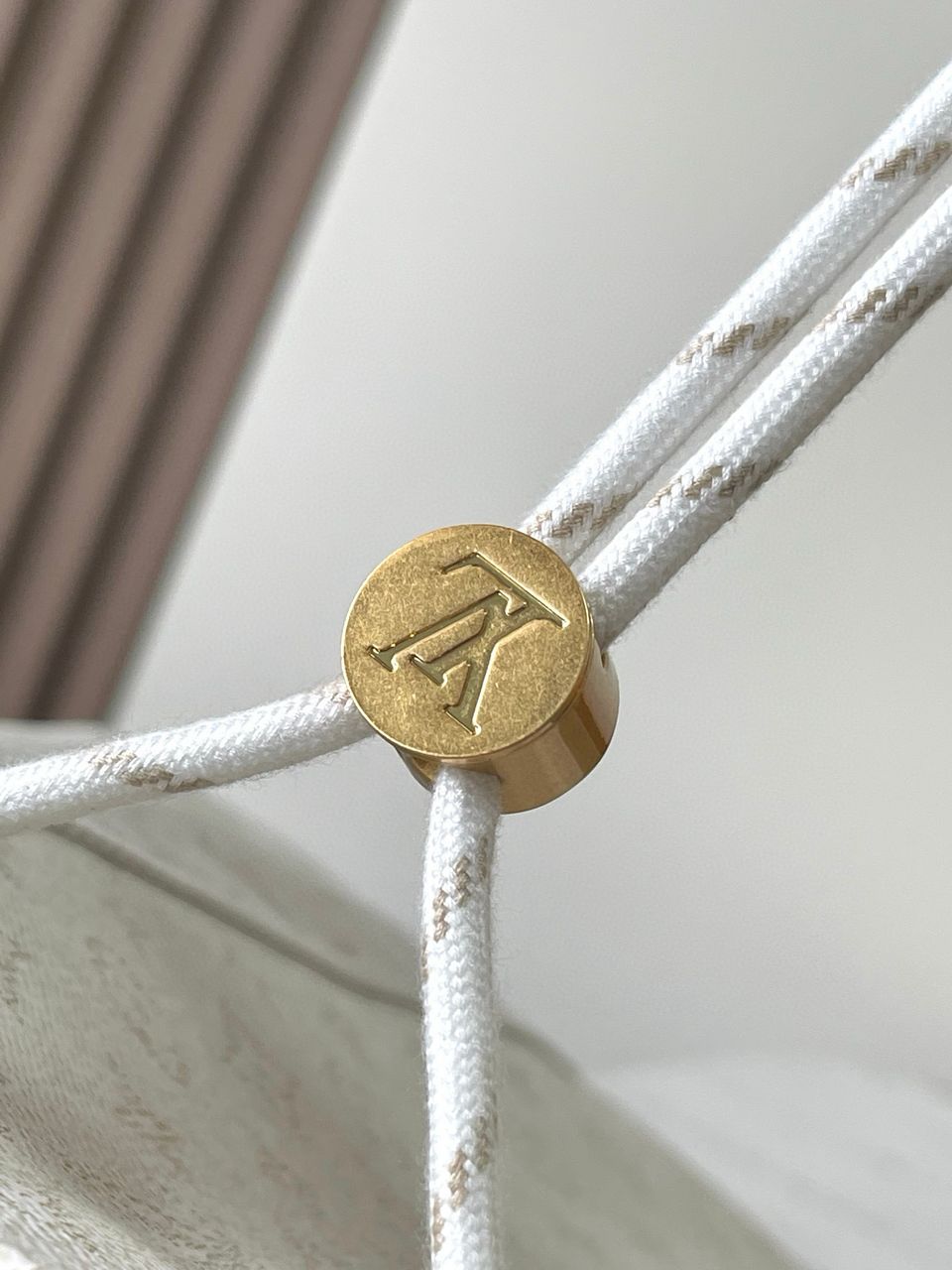 Louis Vuitton Marina Tote G71