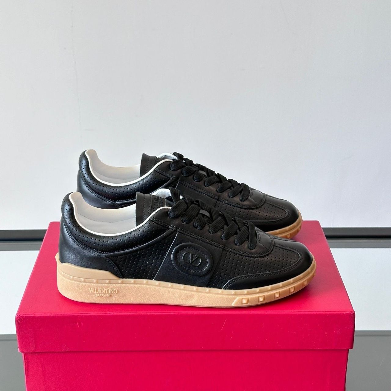 Valentino Sneakers