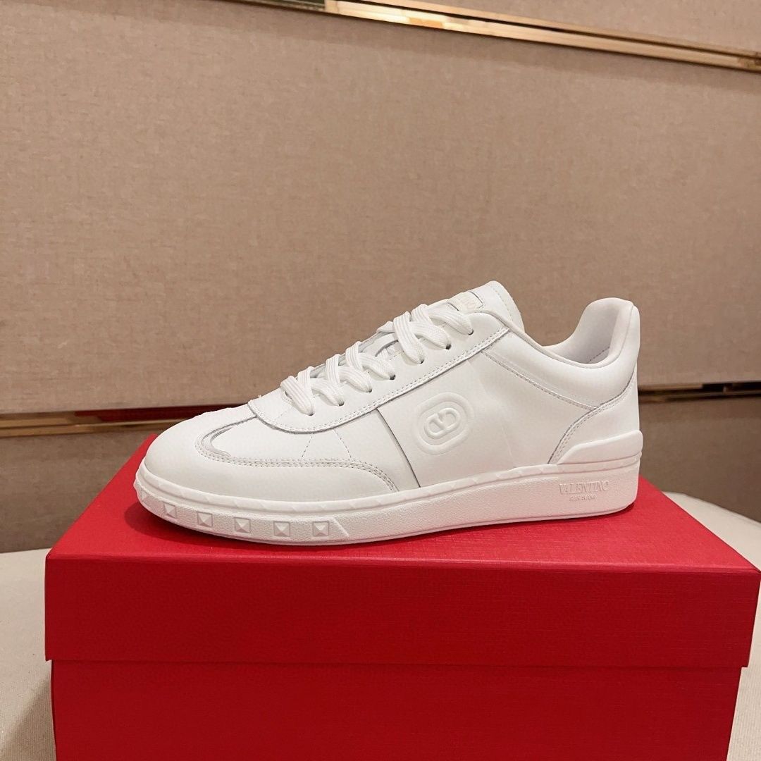 Valentino Sneakers
