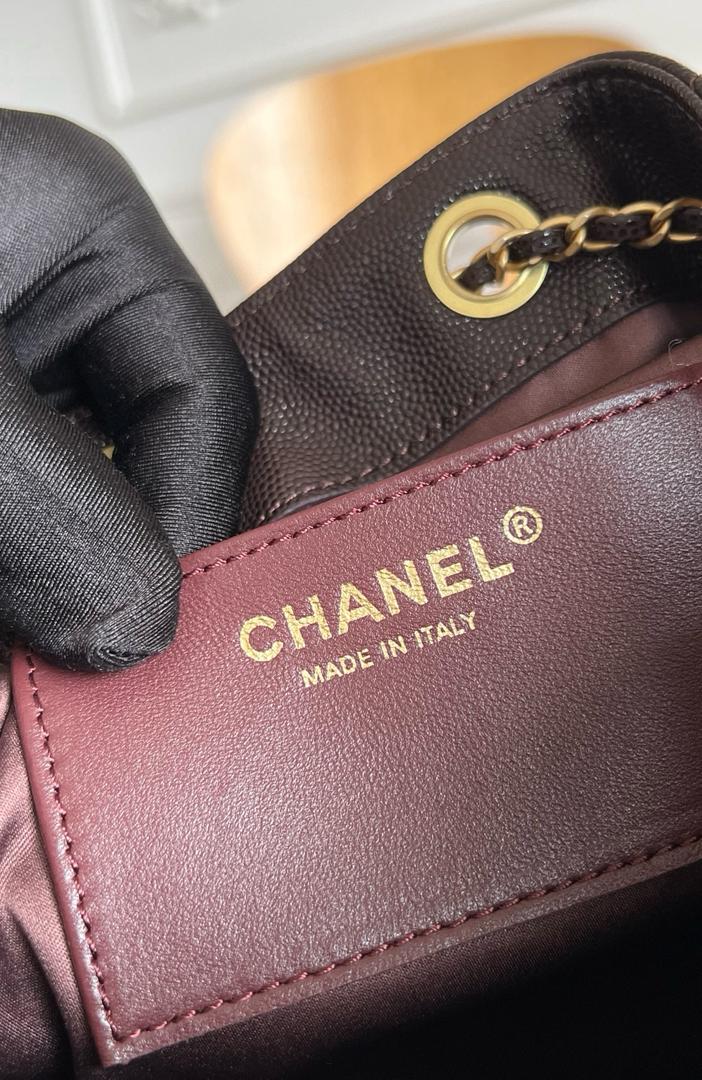 Chanel 25 Medium bag