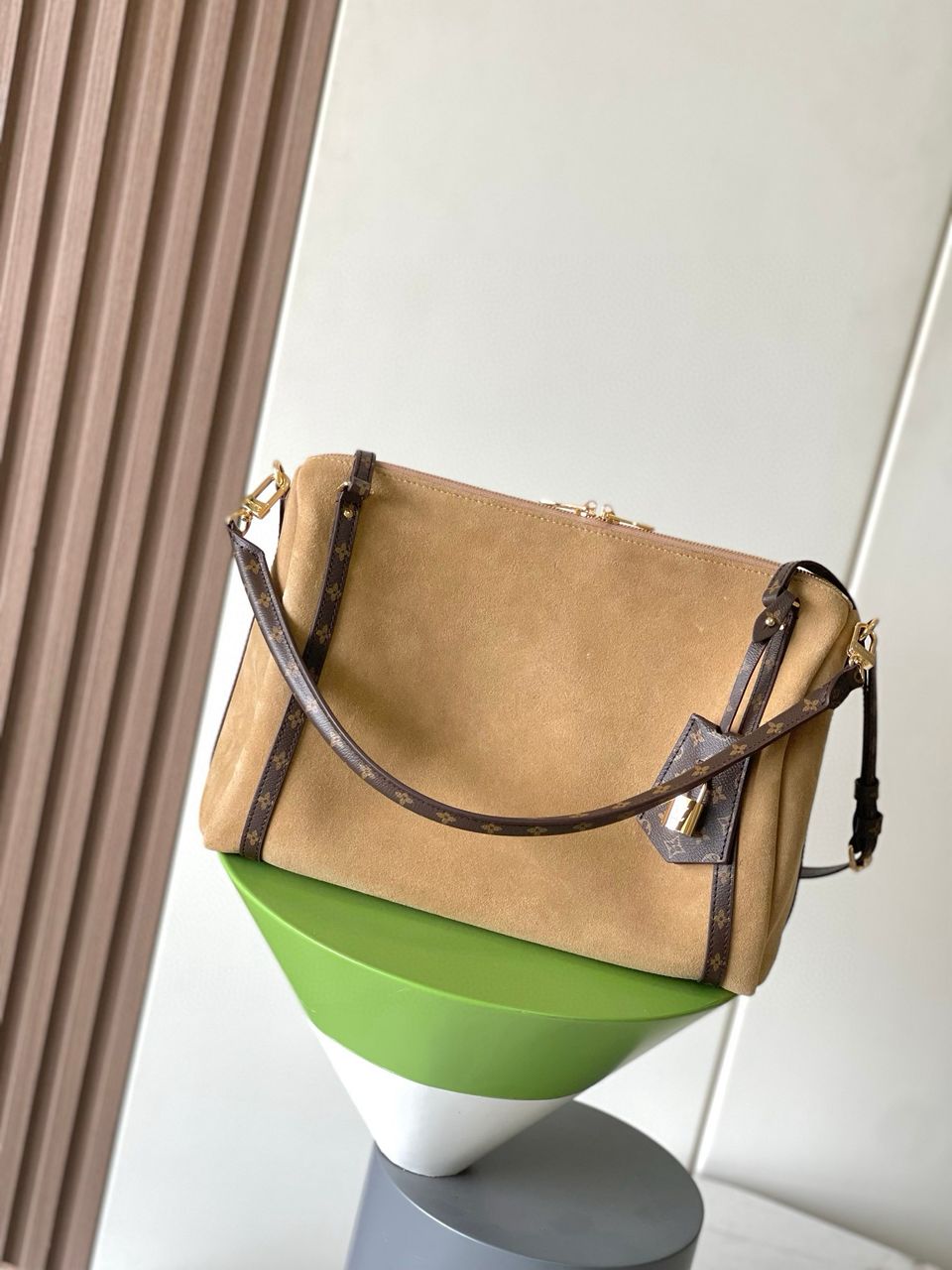 Chanel Express PM suede