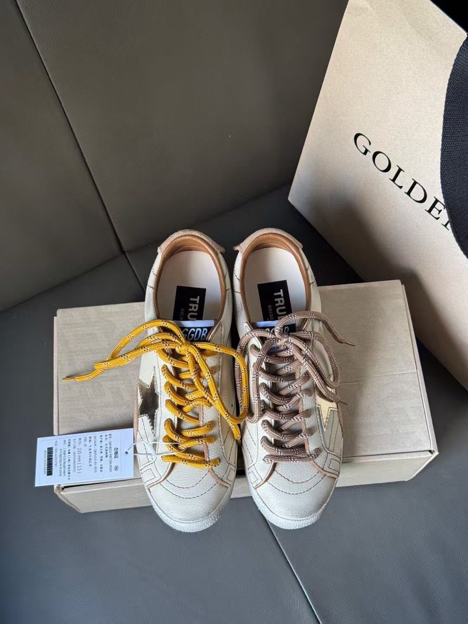 Golden Goose Sneakers