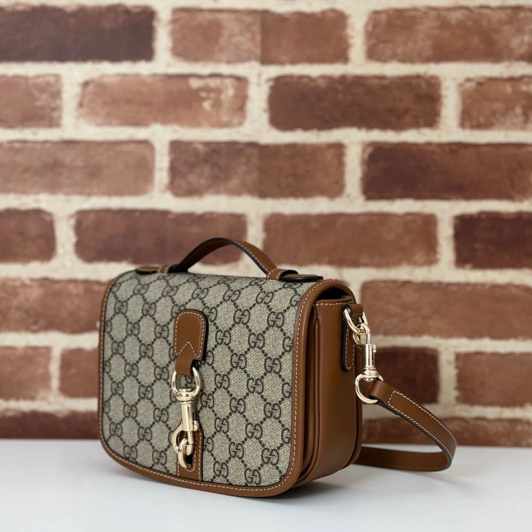 Gucci EMBLEM MINI SHOULDER BAG