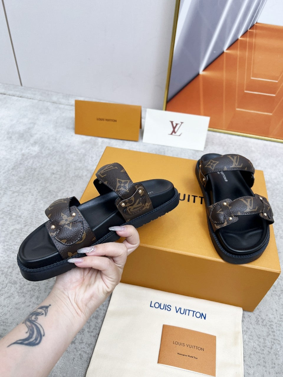 Louis Vuitton Sandals