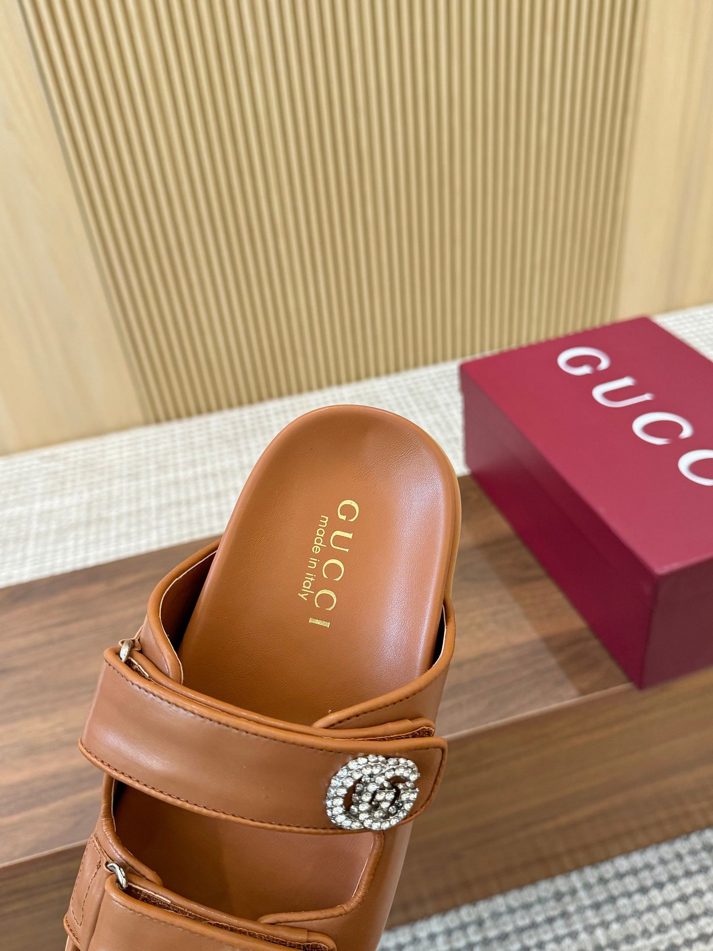 Gucci Leather Sandals