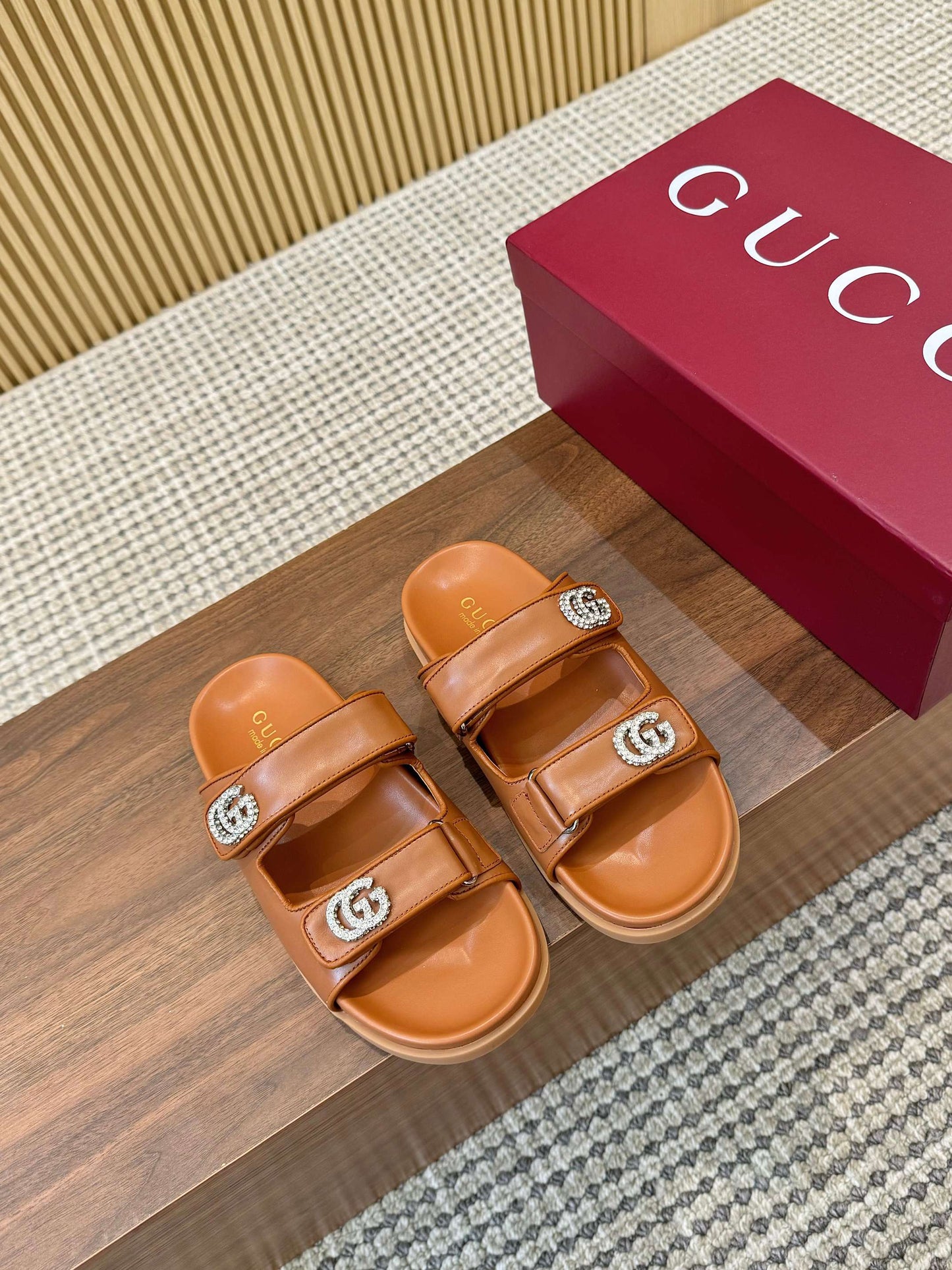 Gucci Leather Sandals