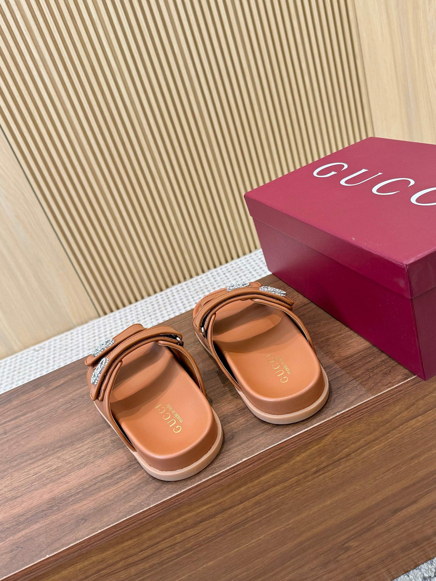 Gucci Leather Sandals