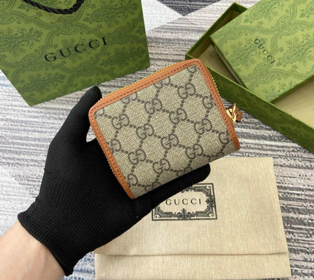 Gucci GG Emblem zip mini wallet