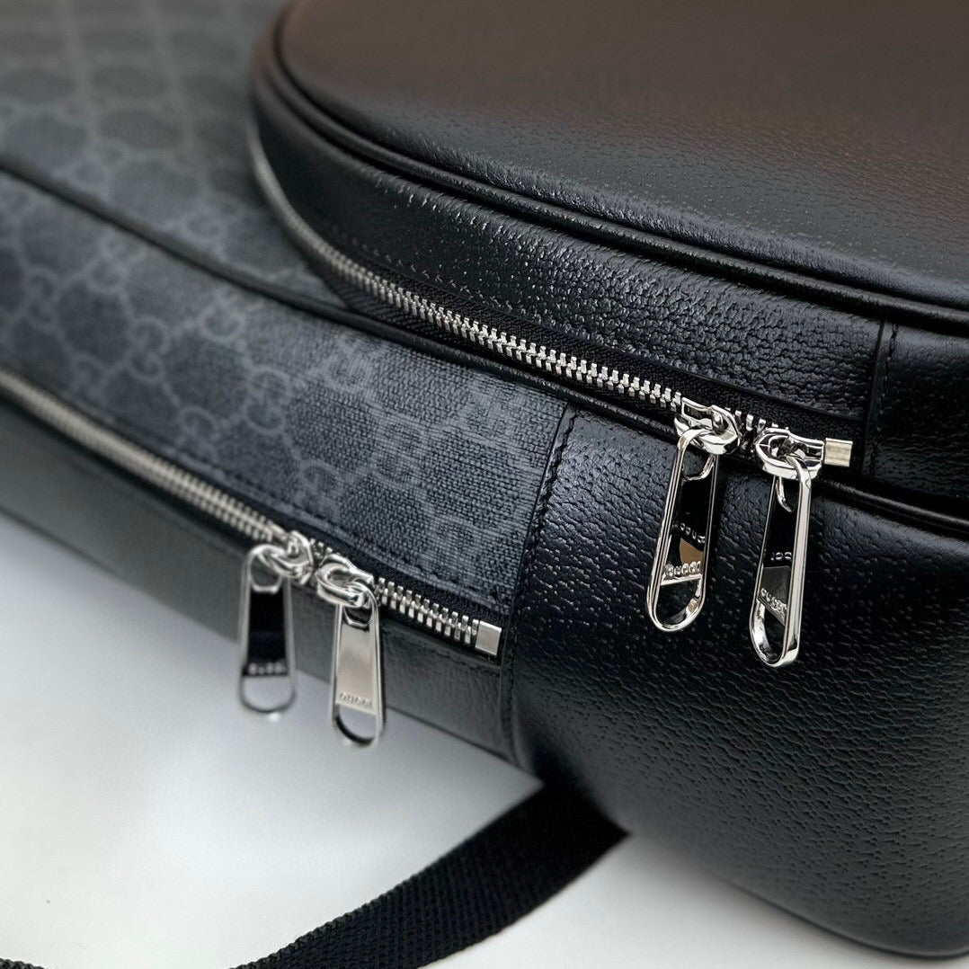 Gucci Decorative label medium GG backpack