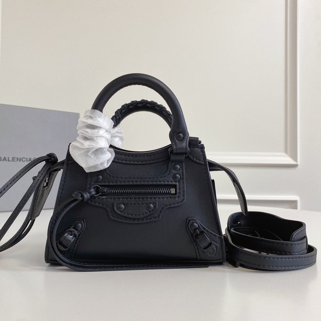 Balenciaga Neo Classic Bag