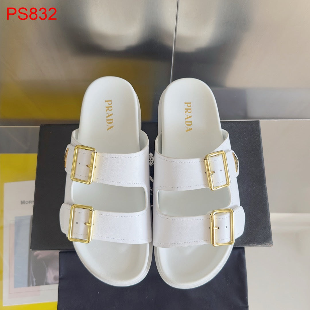 Prada Men leather slides