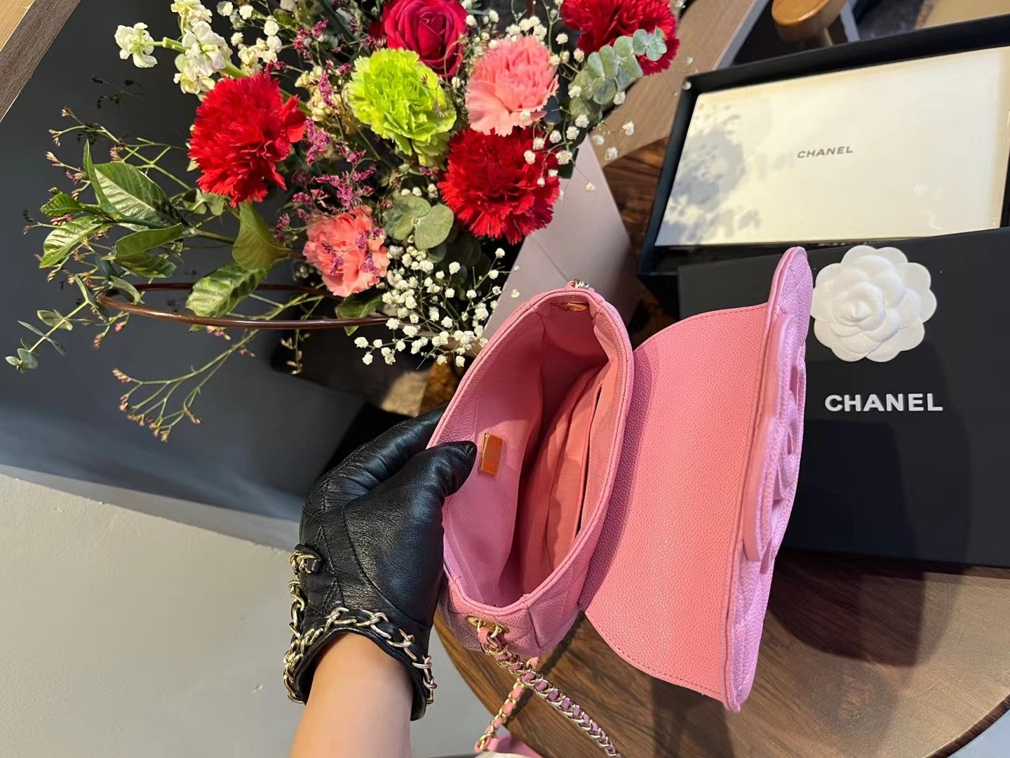Chanel Chain Crossbody bag