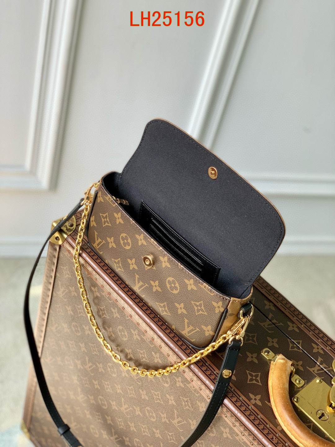 Louis Vuitton Wallet On Chain Ivy Monogram Reverse