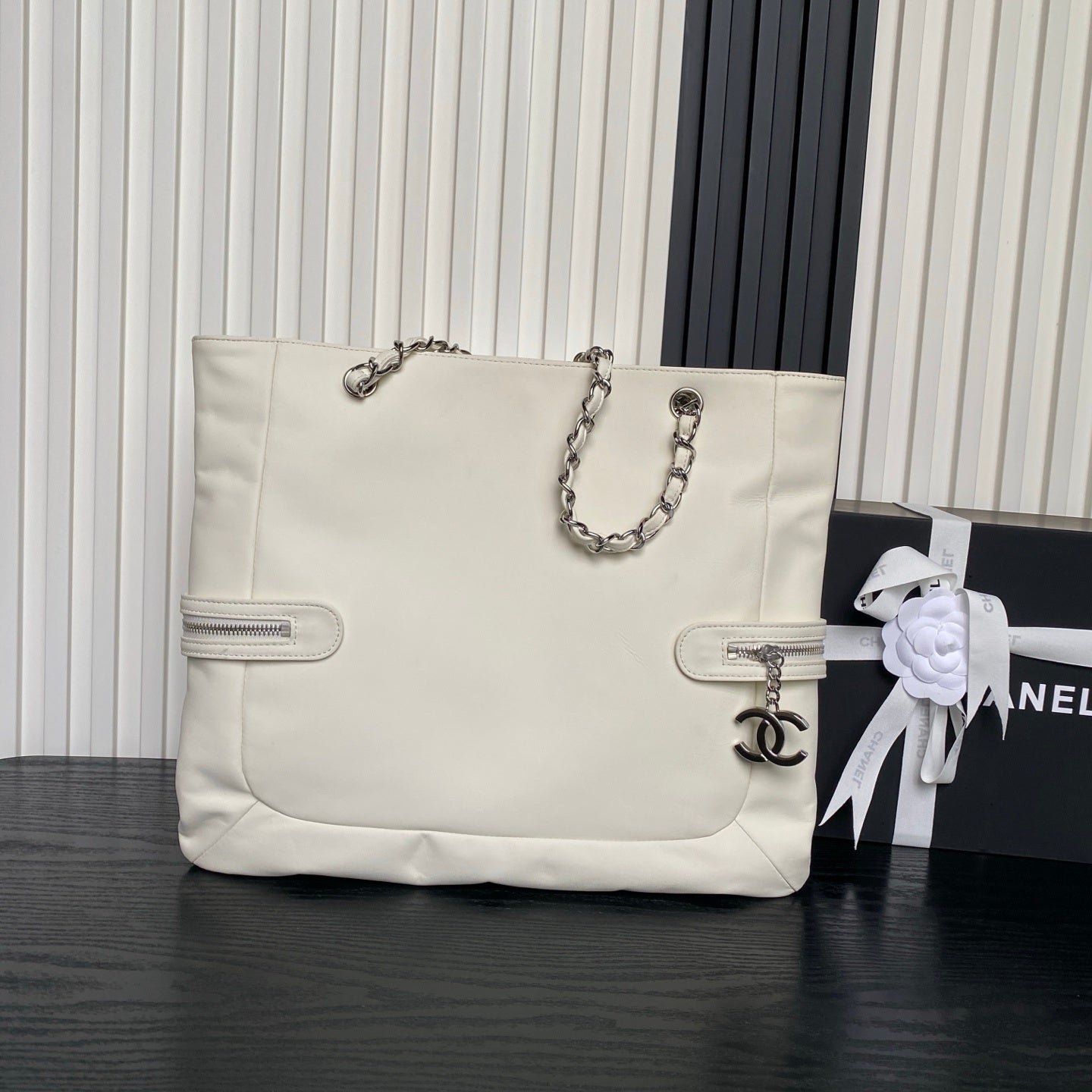 Chanel Large Tote bag