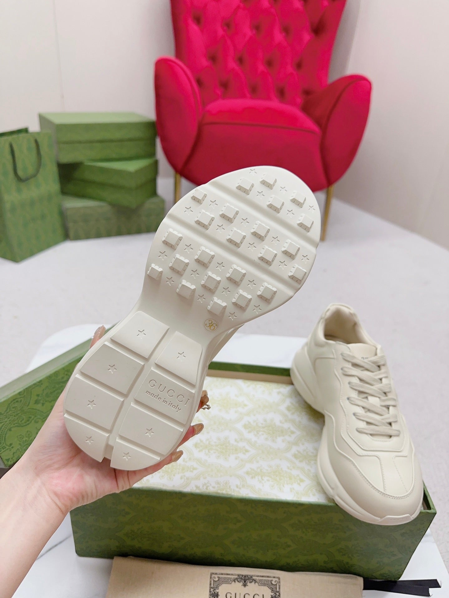 Gucci Sneakers