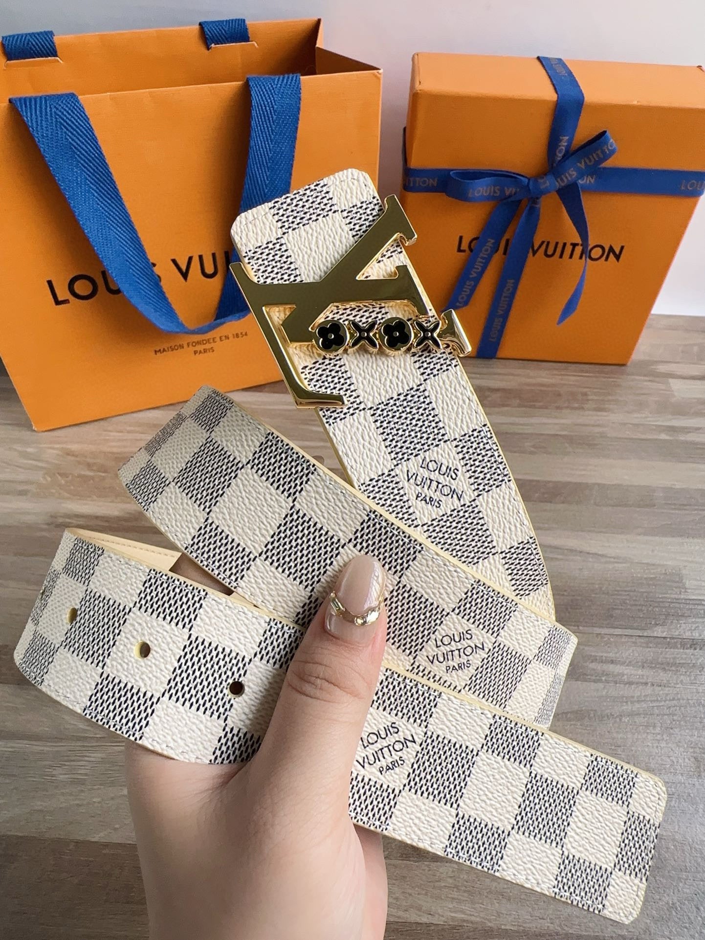Louis Vuitton Party 40mm Reversible BeltS