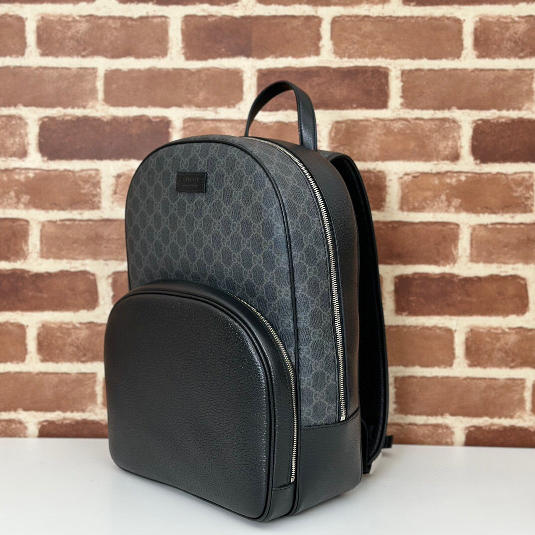 Gucci Decorative label medium GG backpack