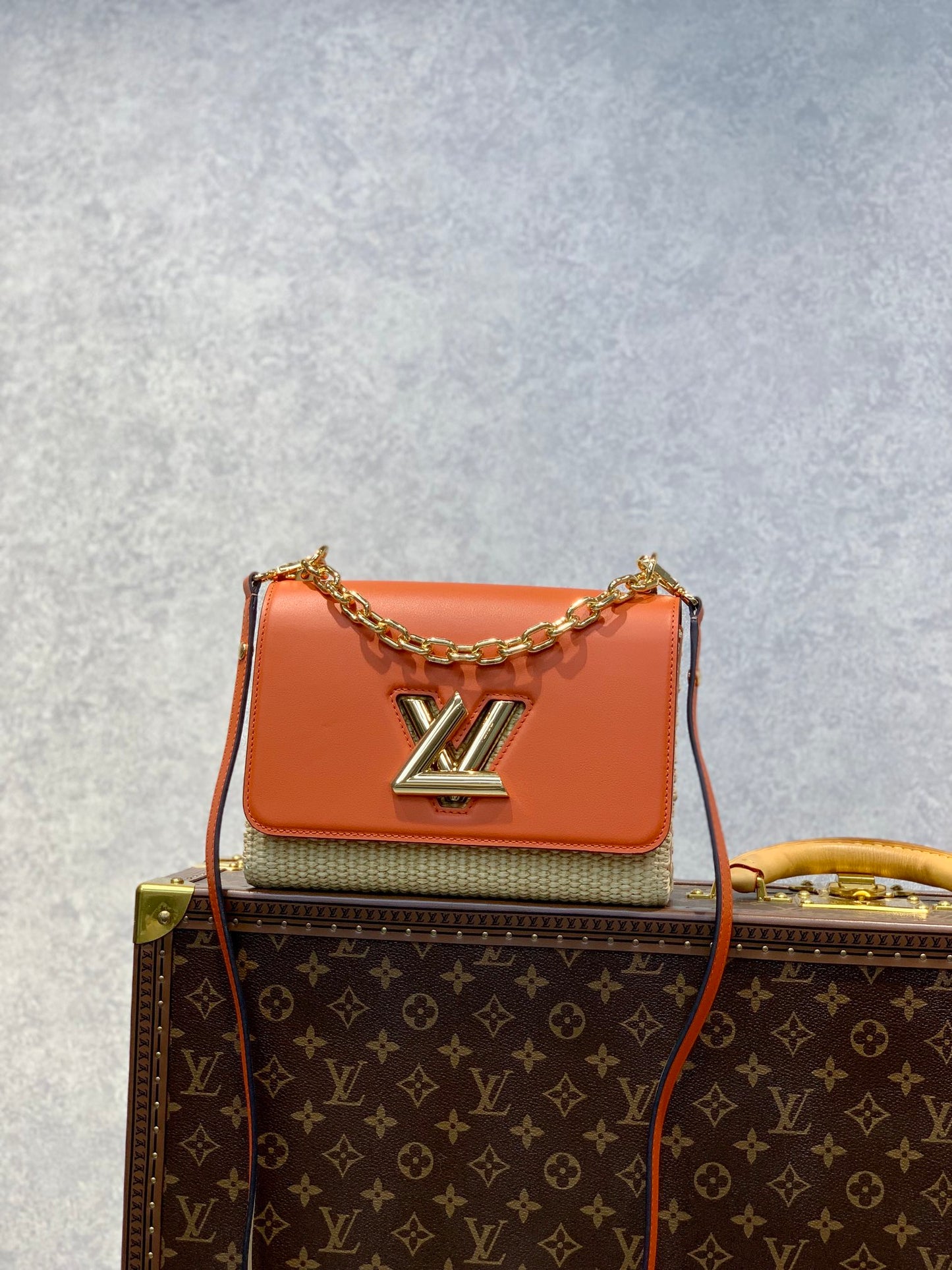 Louis Vuitton Twist with straw