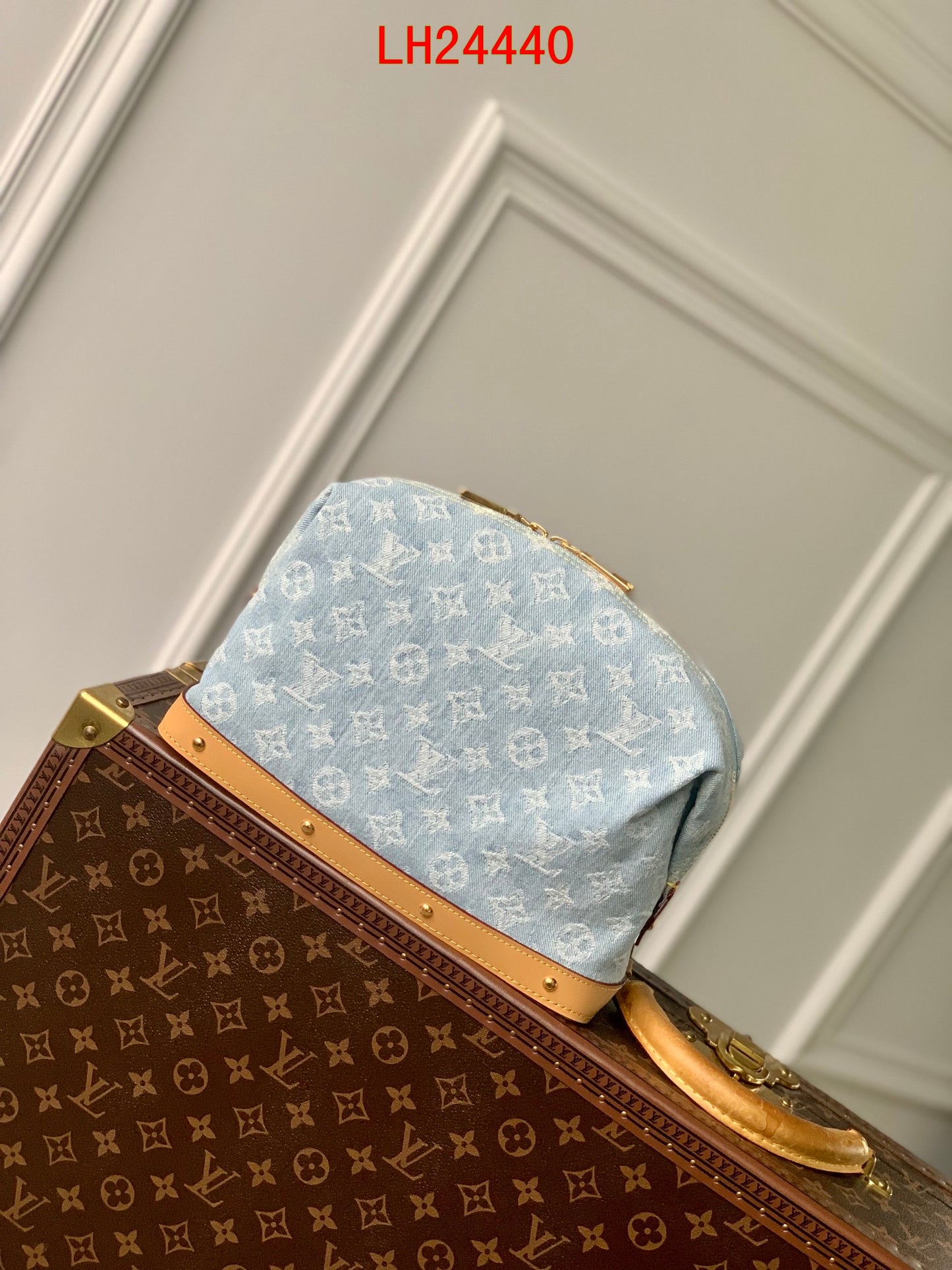 Louis Vuitton Pochette Cosmétique Monogram Denim