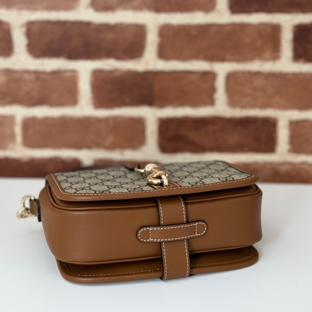 Gucci EMBLEM MINI SHOULDER BAG