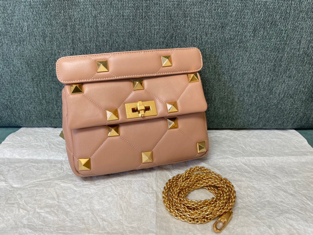 Valentino Garavani Roman Stud with chain