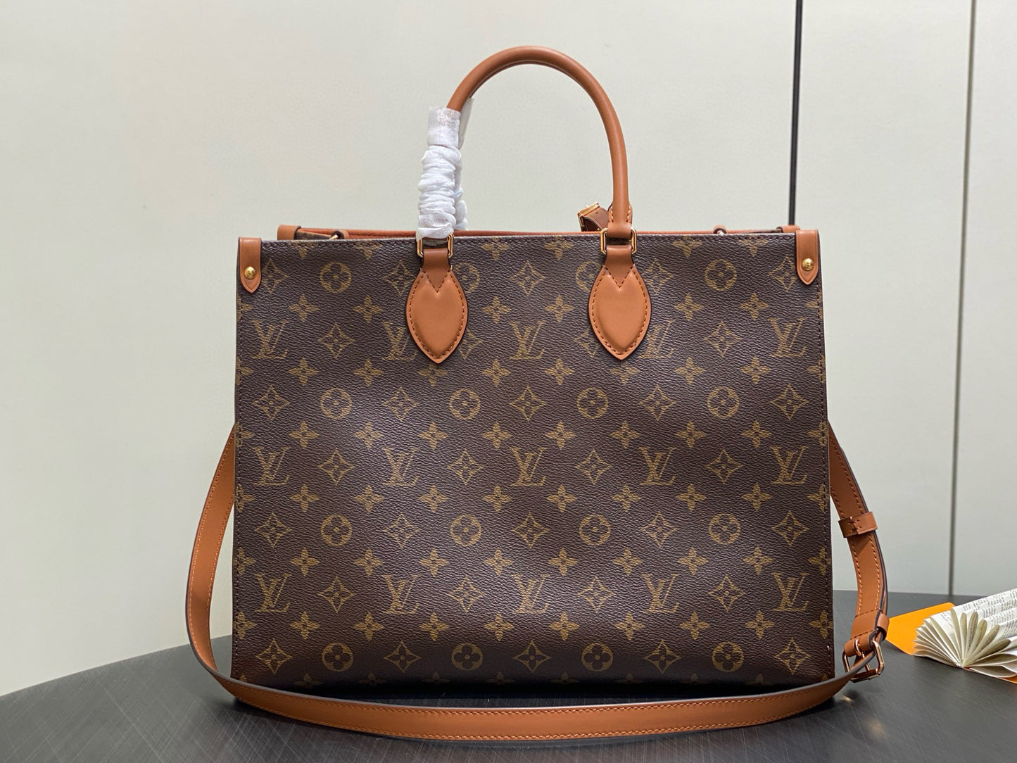 Louis Vuitton ONTHEGO ORGANIZER