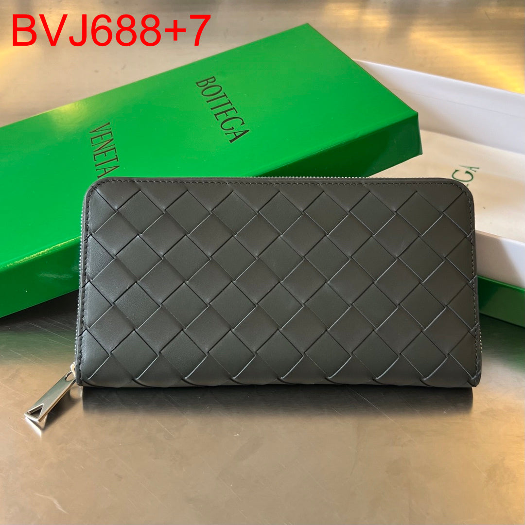 Bottega Veneta Zip Around Wallet