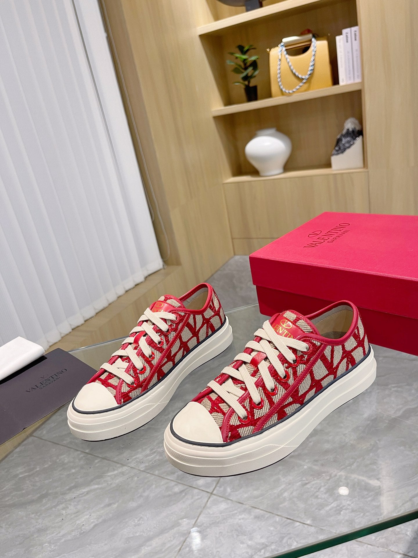 Valentino Sneakers
