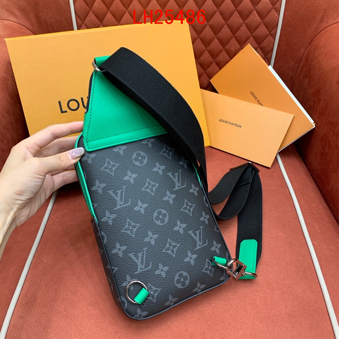 Louis Vuitton Avenue Slingbag PM