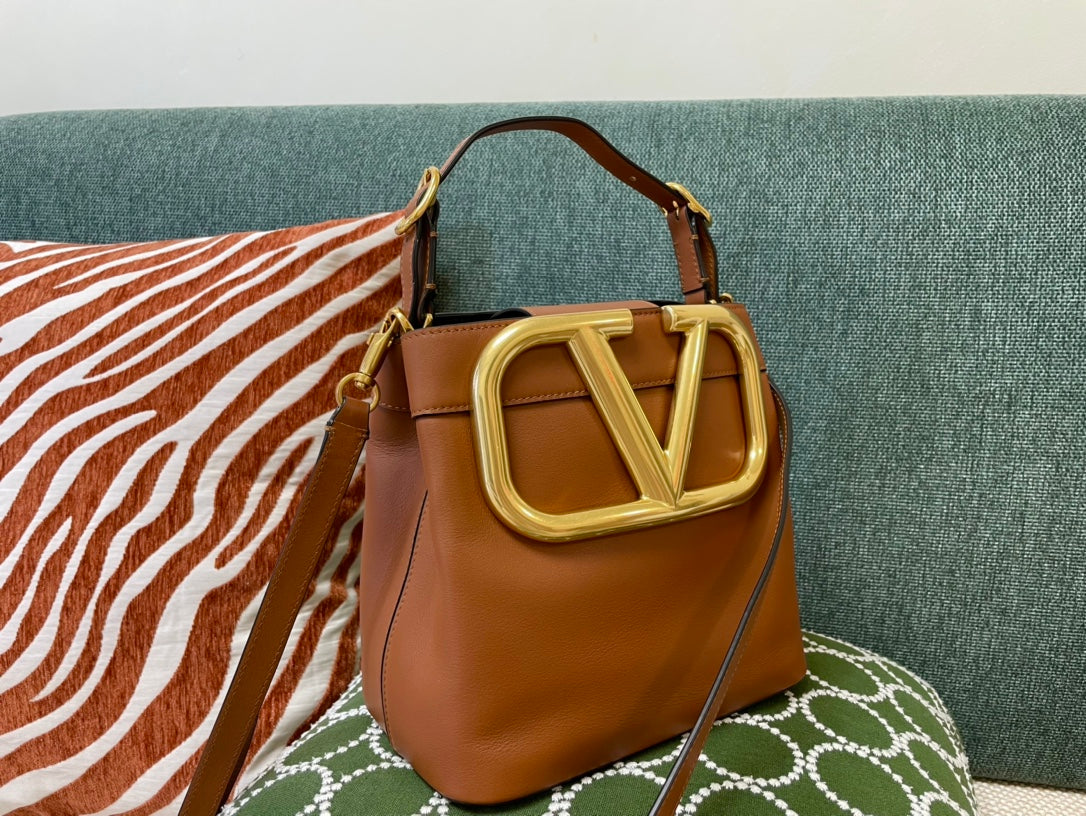 Valentino Garavani Super Bucket bag