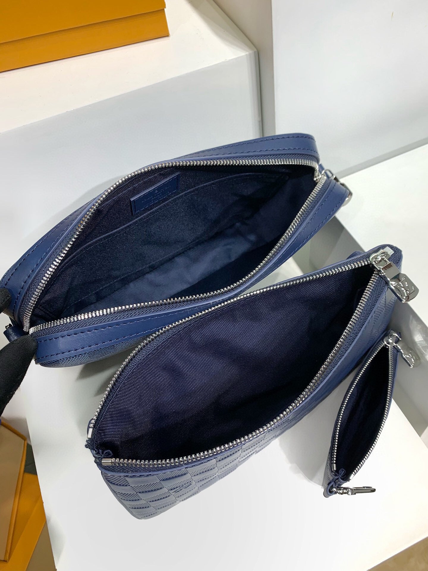 Louis Vuitton Trio Messenger bag