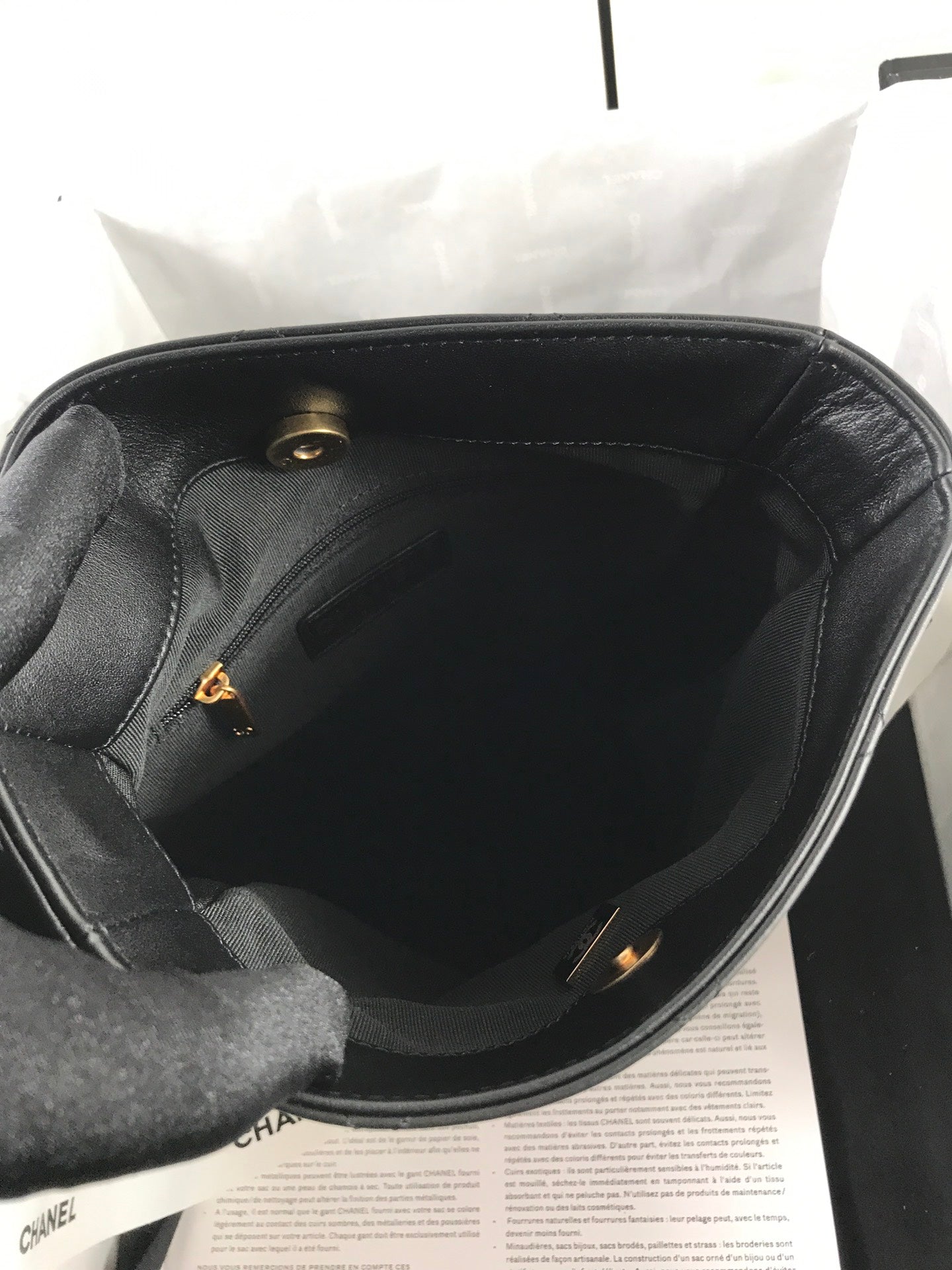 Chanel Chain Crossbody bag