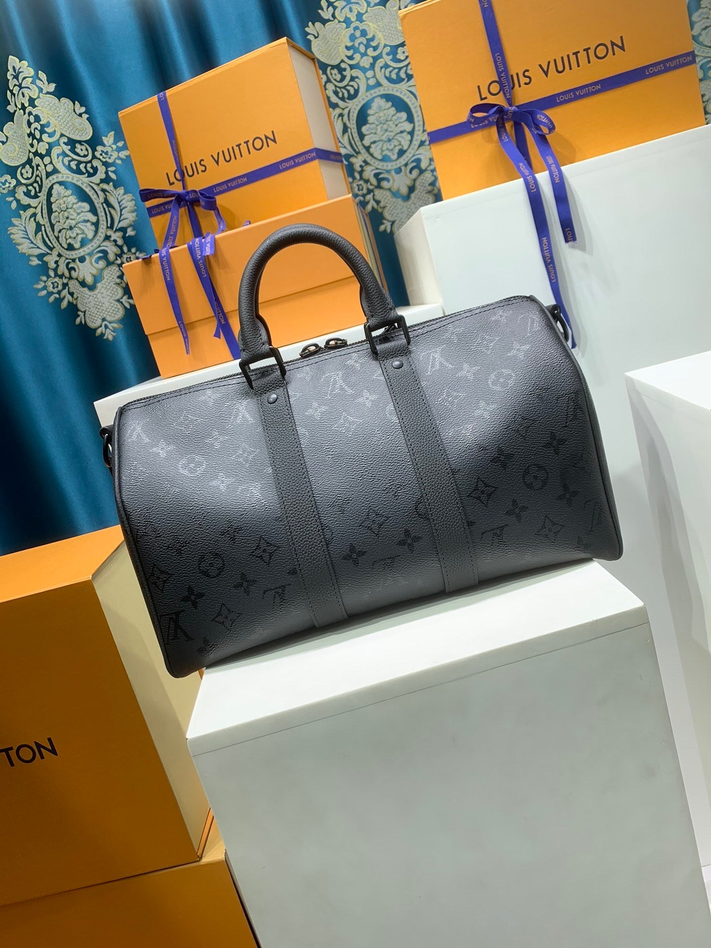 Louis Vuitton Keepall Bandoulière 35 Monogram Midnight